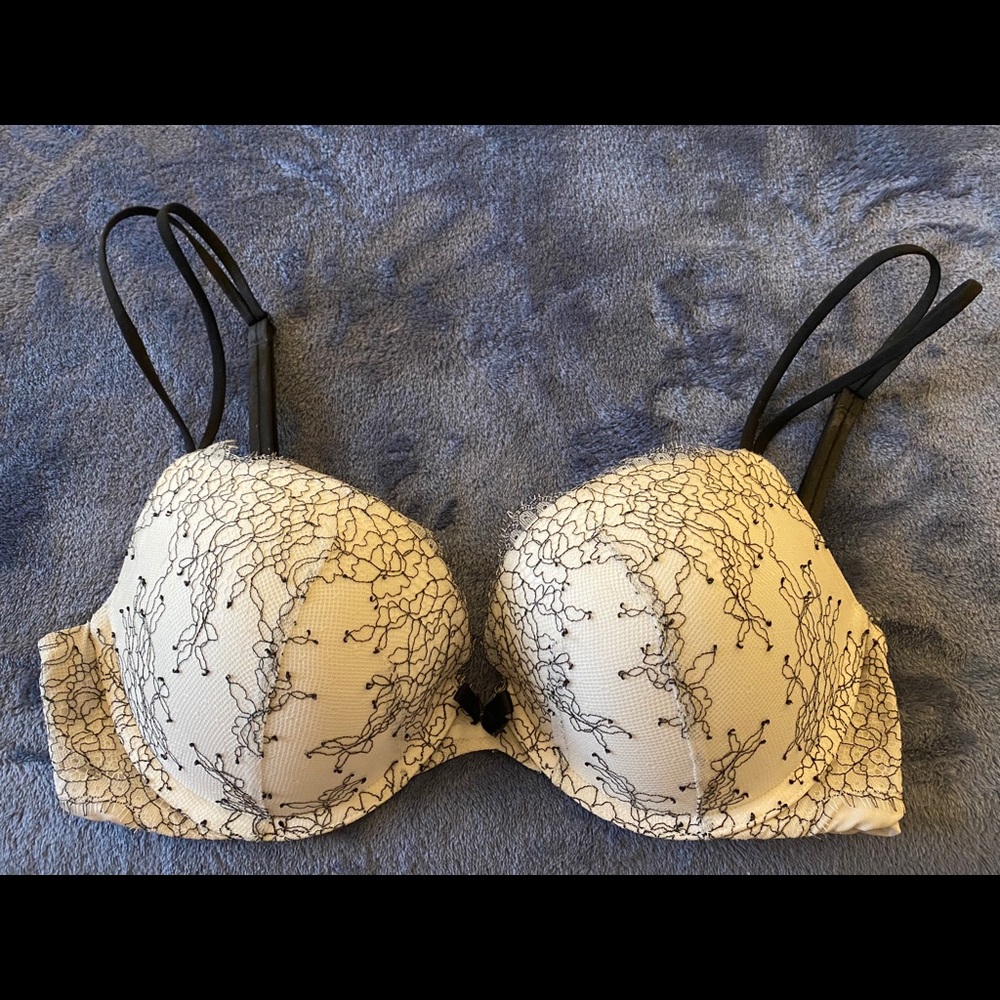 Victoria’s Secret Bra